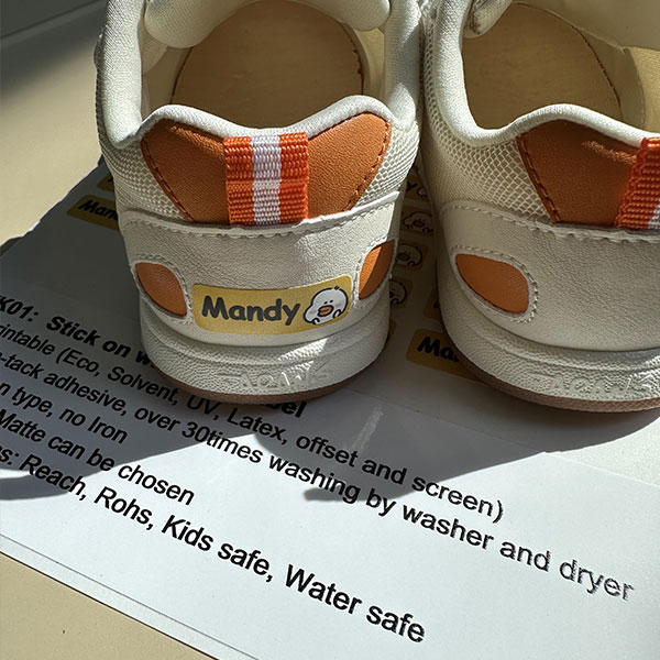 materiály na označenie odevov