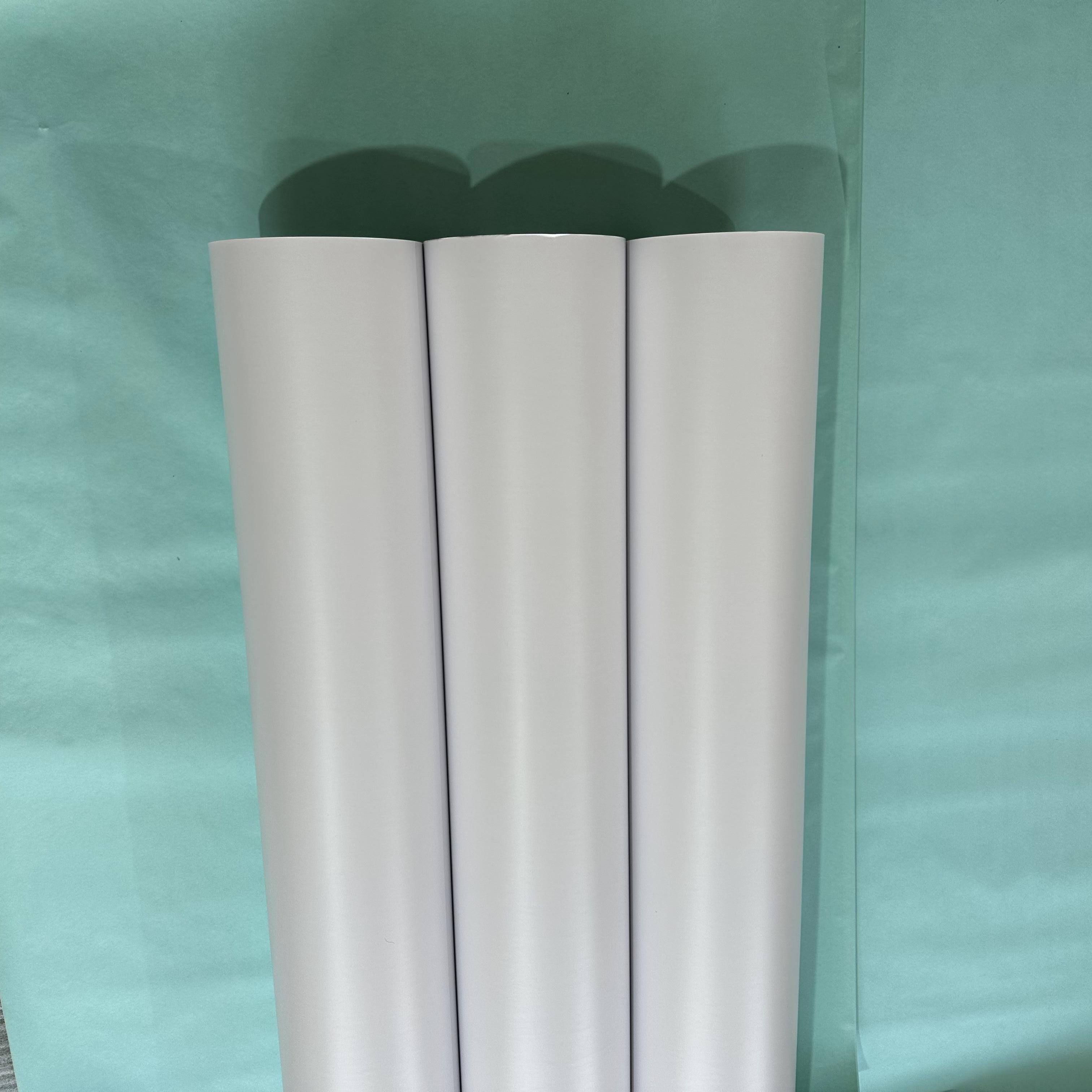 samolepiace menovky na oblečenie