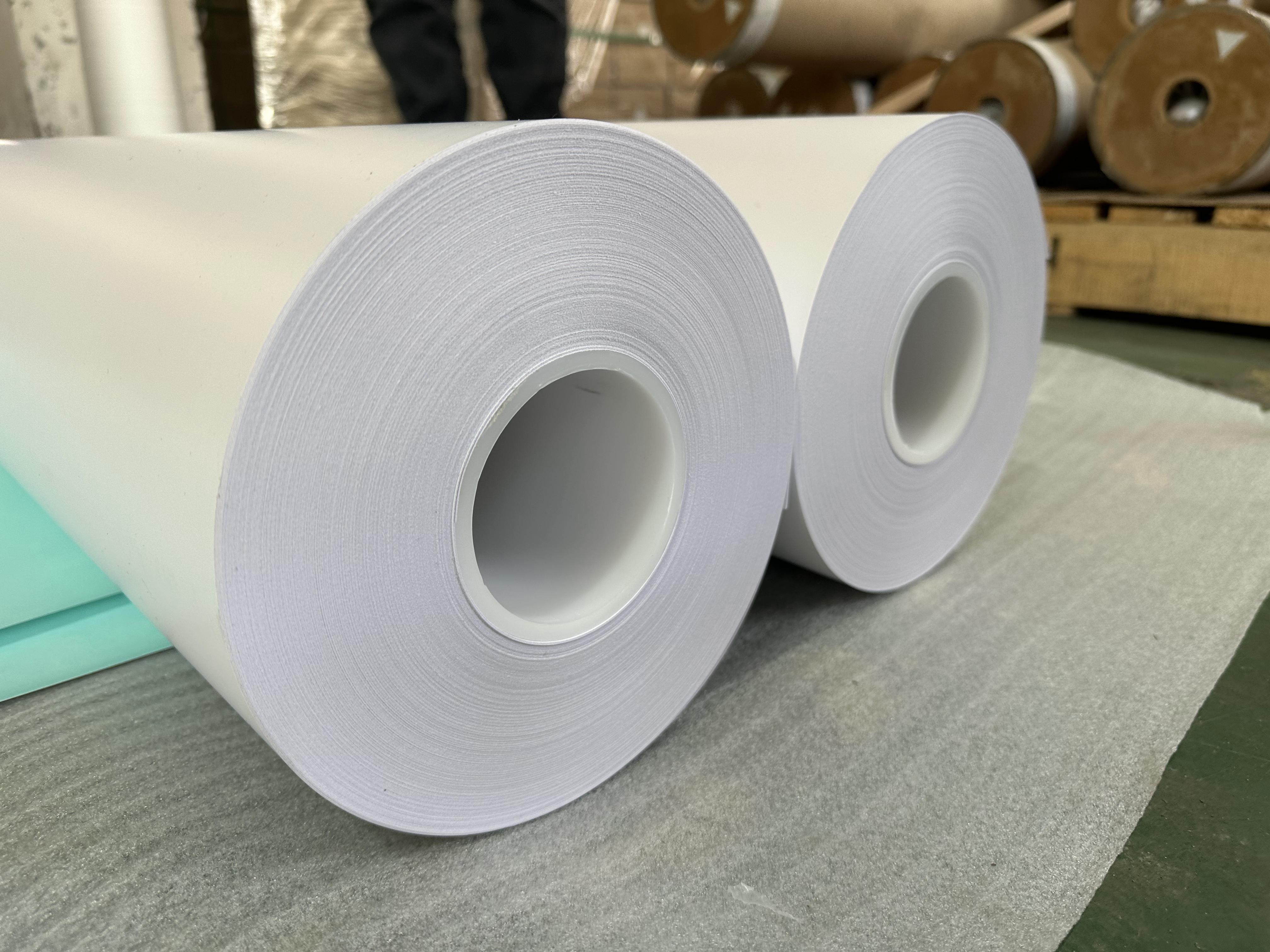 Nálepkové štítky na oblečenie