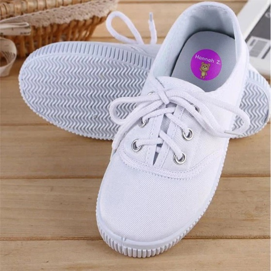 Inovatívne využitie nálepiek na oblečenie