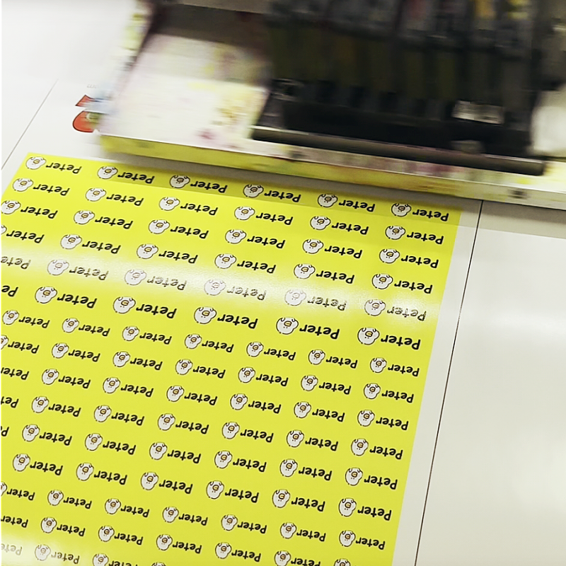 Labeling Brilliance: Rozdelenie najlepších nálepiek na oblečenie